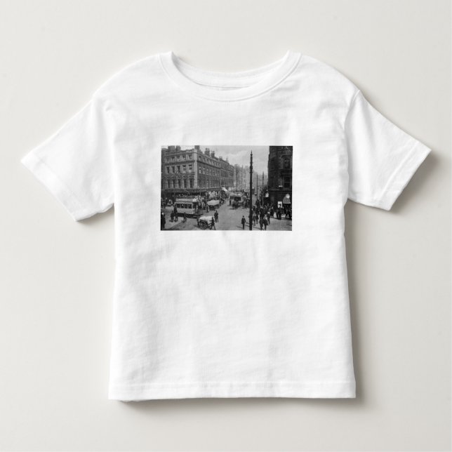Camiseta Infantil Rua do mercado, Manchester, c.1910 (Frente)