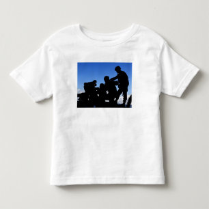 Camiseta Infantil Silhueta dos soldados