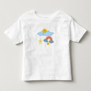 Camiseta Infantil "Sol, Nuvens e Diversão com Arco-íris"