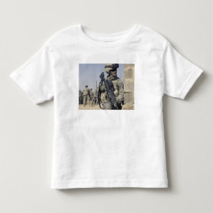 Camiseta Infantil Soldado armado com um MK-48