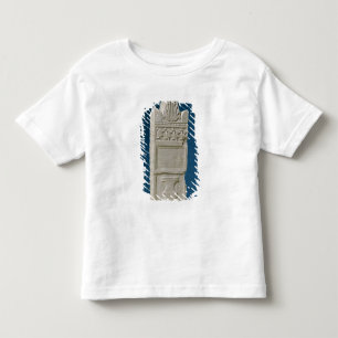 Camiseta Infantil Stele votiva com um frontão triangular