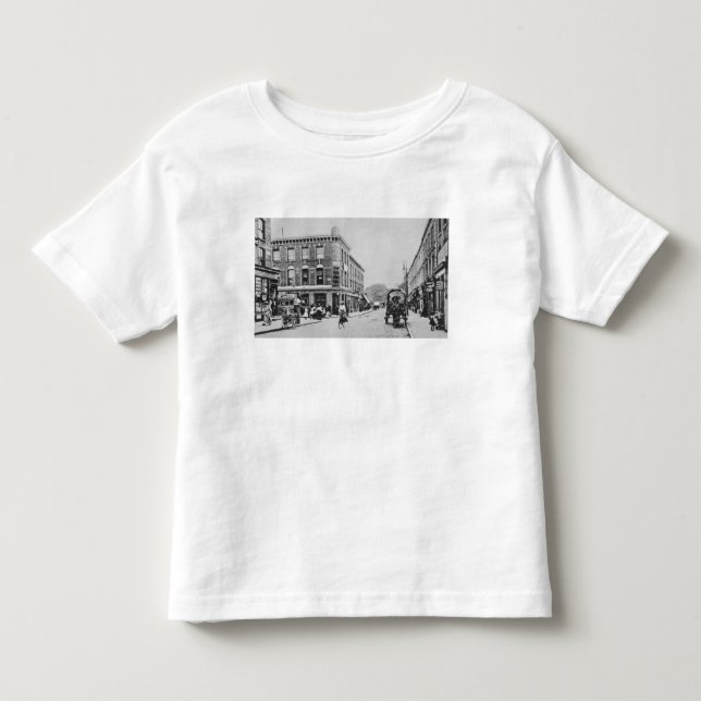 Camiseta Infantil Taberna do celeiro, Highbury, c.1900 (Frente)