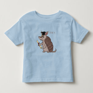 Camiseta Infantil Tatu bonito com desenho de boné de formatura