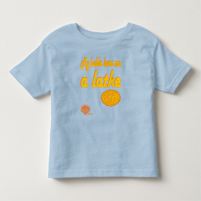 Camiseta Infantil Toddlers' Hanukkah Shirt - "Bubbe loves me a latke (Frente)