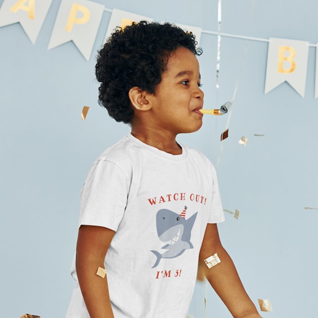 Camiseta Infantil Tubarão Aniversário Cuidado (Criador carregado)