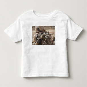 Camiseta Infantil Um artilheiro da arma automática do pelotão
