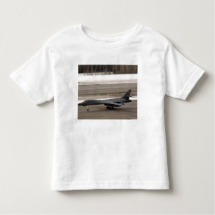 Camiseta Infantil Um B-1B Lancer executa um toque e vai