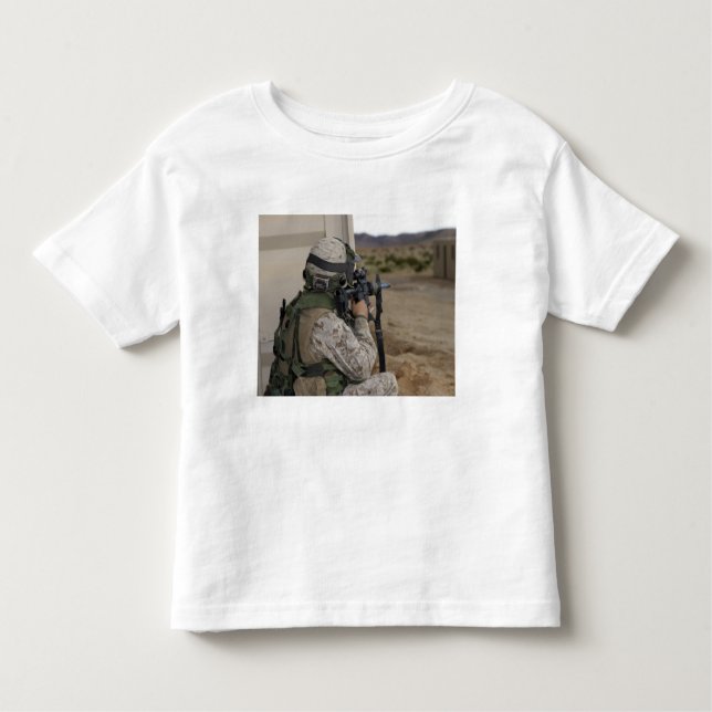 Camiseta Infantil Um escoteiro de infantaria (Frente)