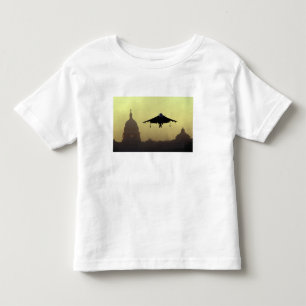 Camiseta Infantil Um jato Harrier pousando no Mall ao amanhecer com