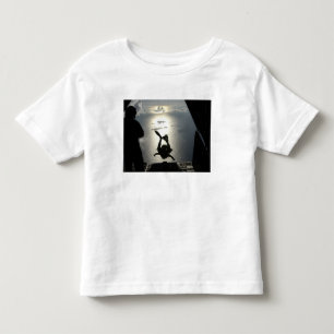 Camiseta Infantil Um pararescueman da força aérea