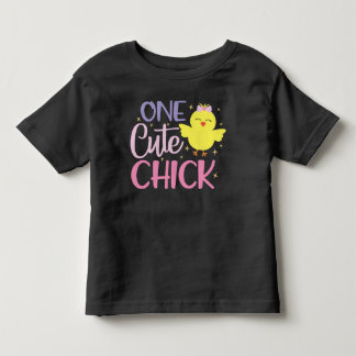 Camiseta Infantil Um Pintinho bonito, divertido Amarelo preto