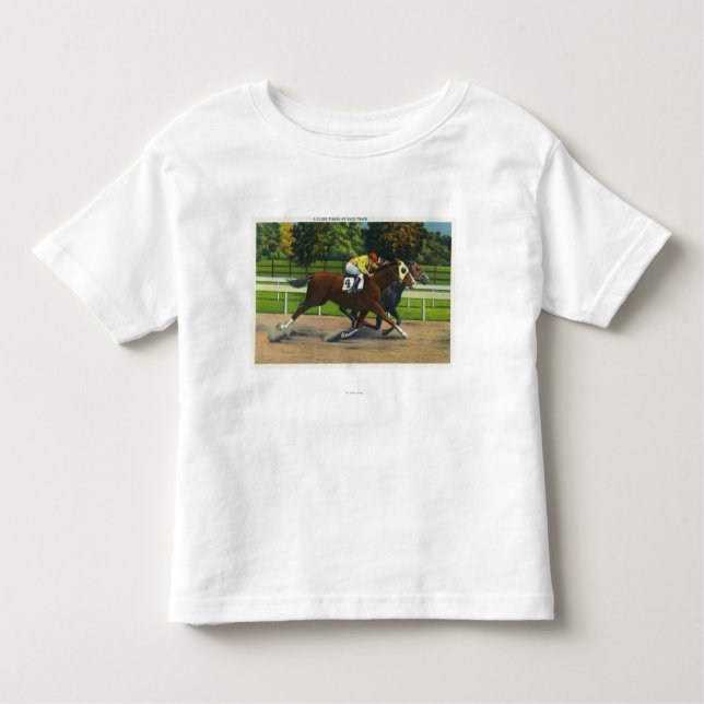 Camiseta Infantil Um revestimento próximo no autódromo, cavalos (Frente)