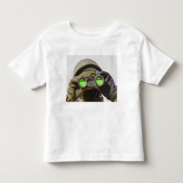 Camiseta Infantil Um soldado afegão varreu o horizonte (Frente)