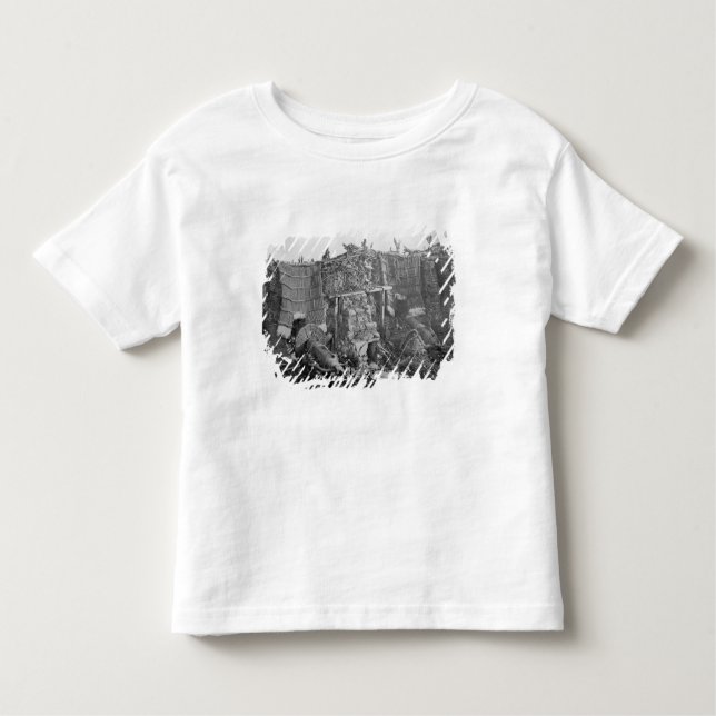 Camiseta Infantil Uma bateria de arma dois durante a guerra (Frente)