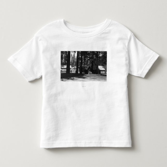 Camiseta Infantil Uma cena do acampamento (Frente)