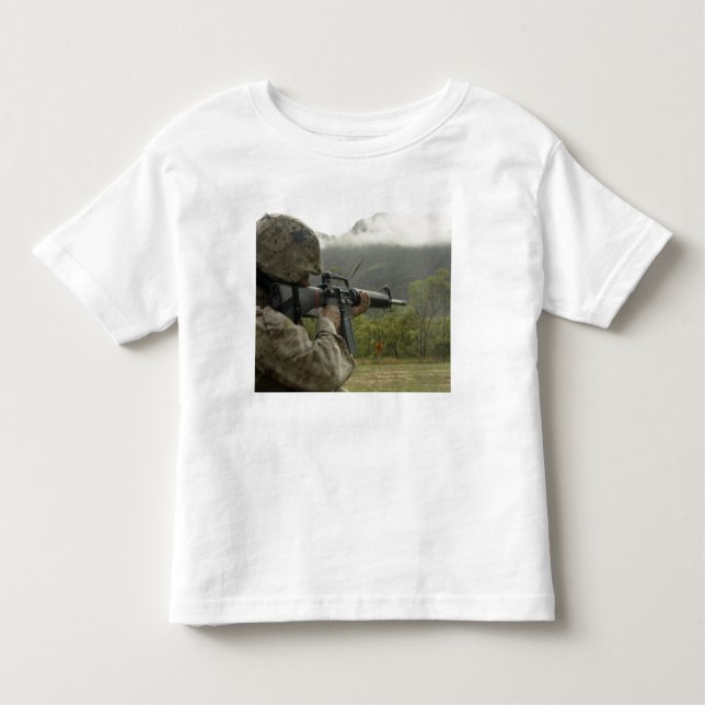 Camiseta Infantil Uma Marinha conduz brocas (Frente)
