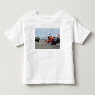 Camiseta Infantil Uma queda dum helicóptero do golfinho da guarda