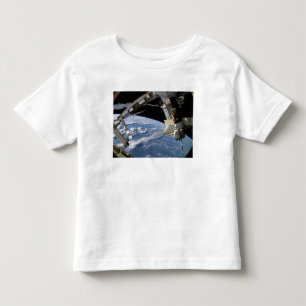 Camiseta Infantil Vaivém espacial Atlantis e uma nave espacial de