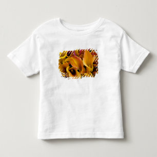 Camiseta Infantil Vibrantes copos-de-leite coloridos no