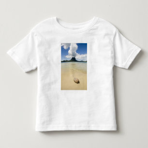 Camiseta Infantil Visita à pequena ilha de piquenique na lagoa em Bo