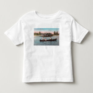 Camiseta Infantil Vista de um barco de casa no lago