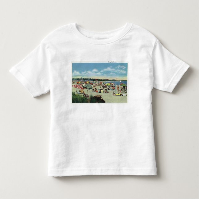 Camiseta Infantil Vista de uma praia aglomerada de Craigville (Frente)