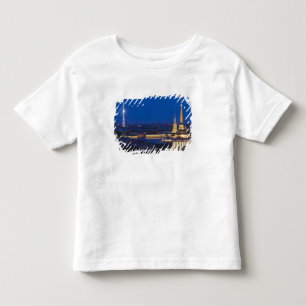 Camiseta Infantil Vista elevada da Torre de Televisão