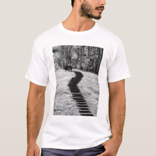 Camiseta Infravermelho de árvores, edifícios e trilhas em L