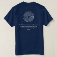 Camiseta inspirada em labirinto