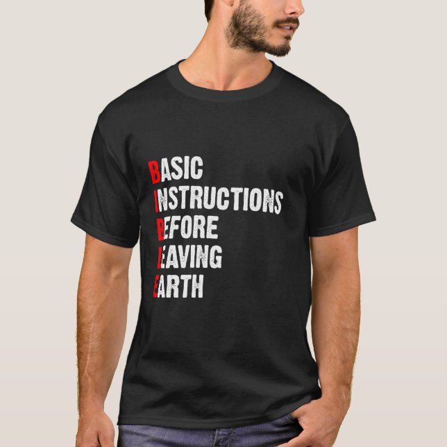 Camiseta Instruções básicas antes de deixar a Bíblia da Ter (Frente)