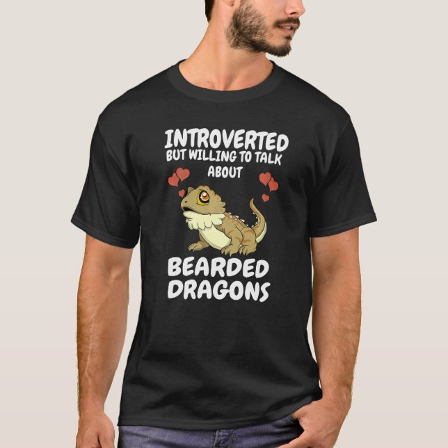 Camiseta Introverted But Willing To Talk About Bearded Drag (Frente)