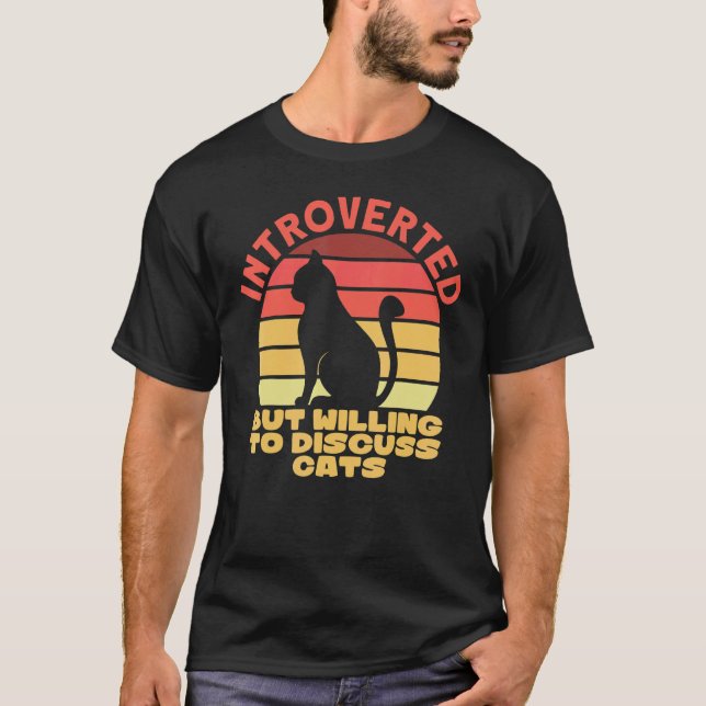 Camiseta Introvertidos Introvertidos Mas Dispostos A Discut (Frente)