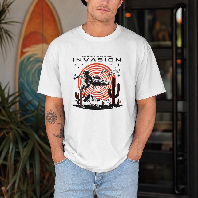 Camiseta Invasão Retro de Alien (Criador carregado)