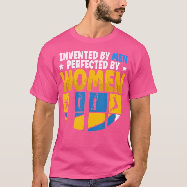 Camiseta Inventado Por Homens Perfectados Por Voleibol (Frente)