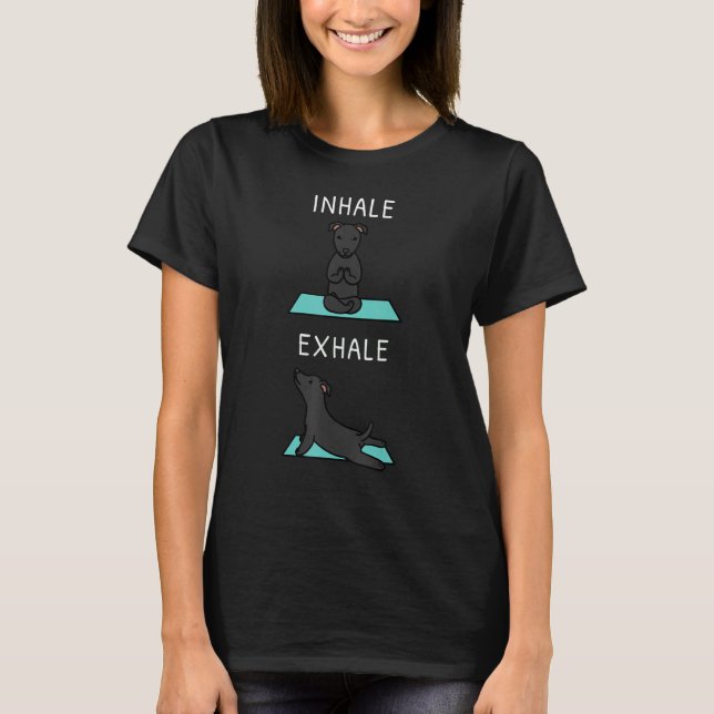 Camiseta Ioga Inalar Cão Negro Exalado (Frente)