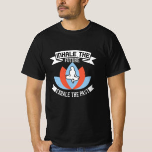 Camiseta Ioga - Inalar O Futuro, Exalar O Passado