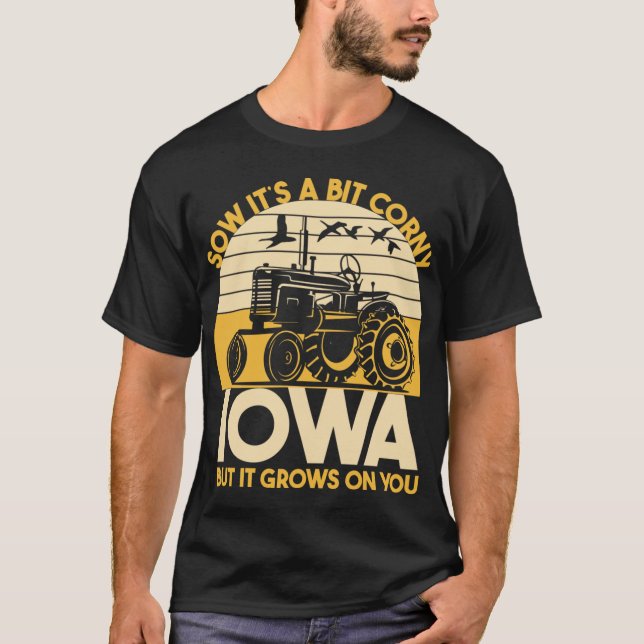 Camiseta Iowa American Farmer Midwest Corn Retro Sunset Tra (Frente)