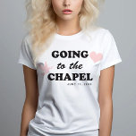 Camiseta Ir para a Capela | Noiva teórica da década de 70<br><div class="desc">Esta camisa de noiva 'indo à capela' apresenta uma fonte temática retrô dos anos 70 com gráficos de ícones de coração e pomba de casamento. Esta camisa faz o presente perfeito para uma noiva ser no fim de semana da chá de panela ou solteira para que ela possa vestir no...</div>