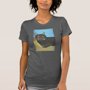 Camiseta Irina o gato com o contexto da montanha
