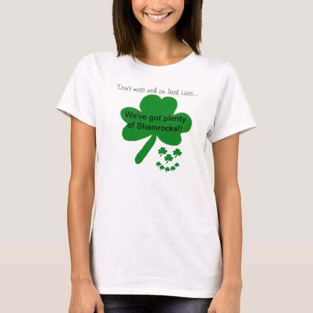 Camiseta Irish Lass Shamrocks Humor T Shirt (Frente)
