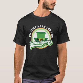 Camiseta Irish St Patricks Day Groovy Just Here for the She