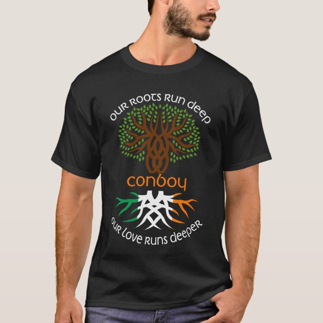 Camiseta Irlandês CONBOI Nome Família Nosso Amor É Mais Pro (Frente)