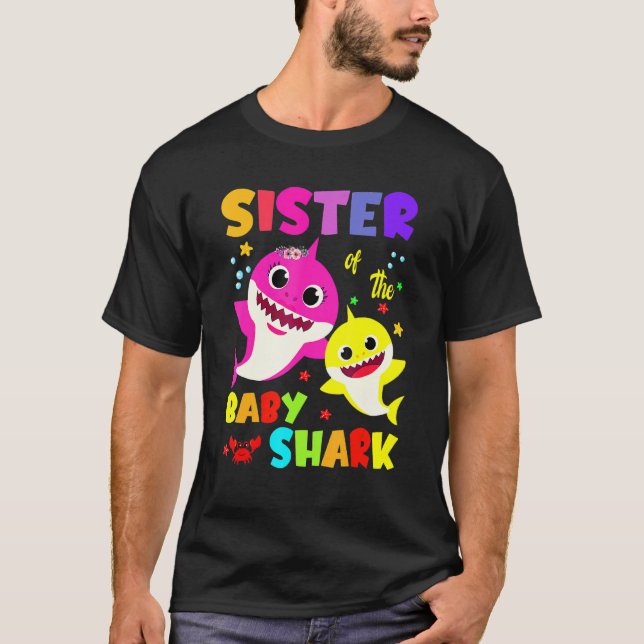 Camiseta Irmã Da Mãe Da Família De Tubarões Irmã Aniversári (Frente)