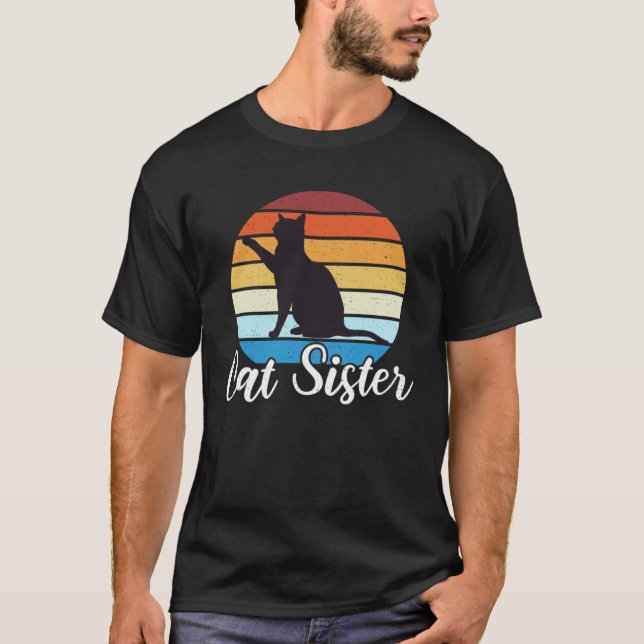 Camiseta Irmã Gata Retro Vintage (Frente)