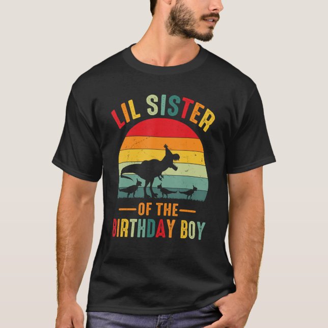 Camiseta Irmã Lil Do Jovem De Aniversário, Dinossauro Corre (Frente)