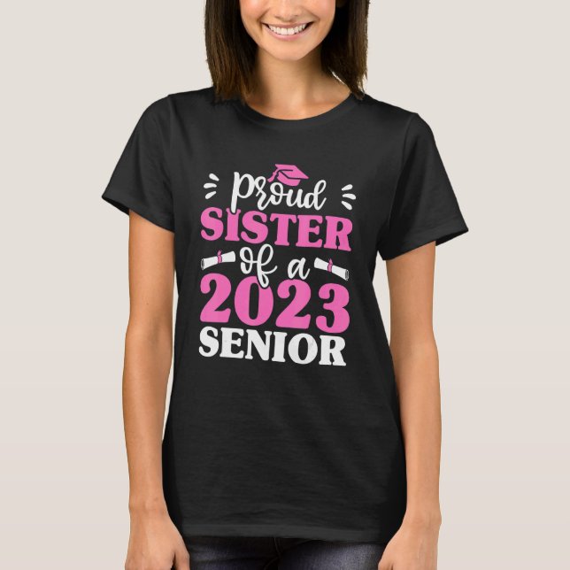 Camiseta Irmã Orgulhosa Da Família De Formatação De 2023 S (Frente)