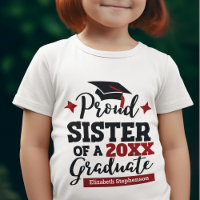 Irmã Orgulhosa de um formando boné vermelho-preto