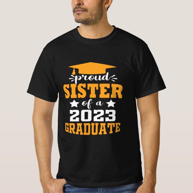 Camiseta IRMÃ Orgulhosa de uma Classe Moderna do Formando 2 (Frente)