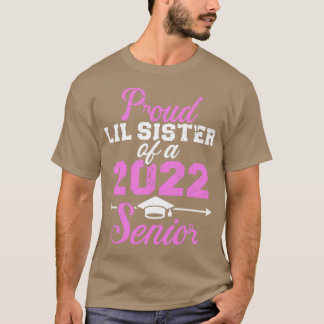 Camiseta Irmã orgulhosa de uma turma de graduação de mais v