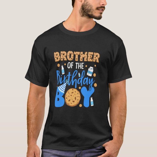 Camiseta Irmão da Criança de Aniversário Cookies e Nascimen (Frente)